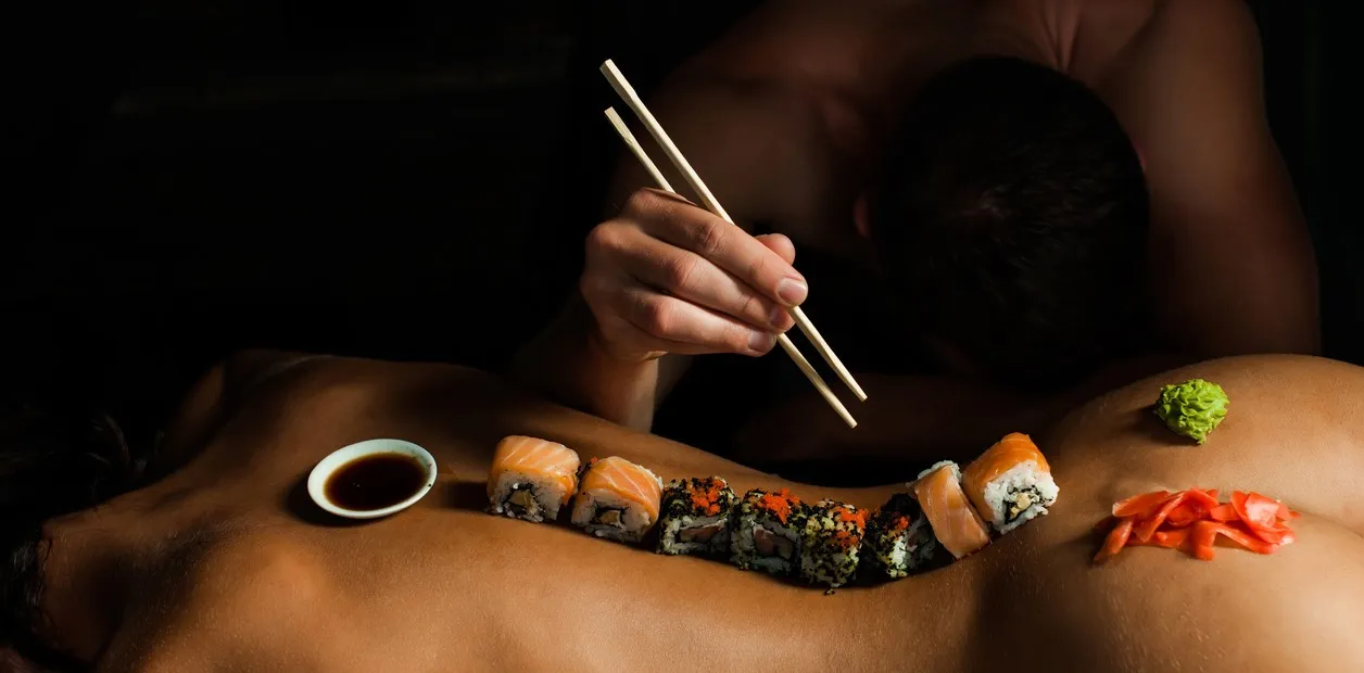 Nyotaimori: El sensual mundo del Sushi Desnudo